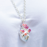 COLLAR CORAZÓN ANATÓMICO PINTADO MAXI