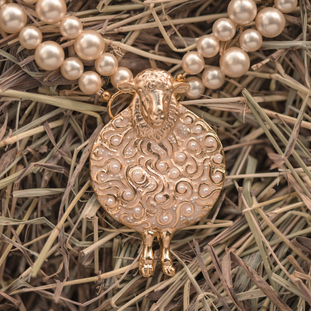 COLLAR OVEJA Y PERLAS